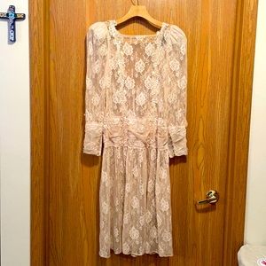 Vintage lace art deco sheer dress 7/8 pearl button